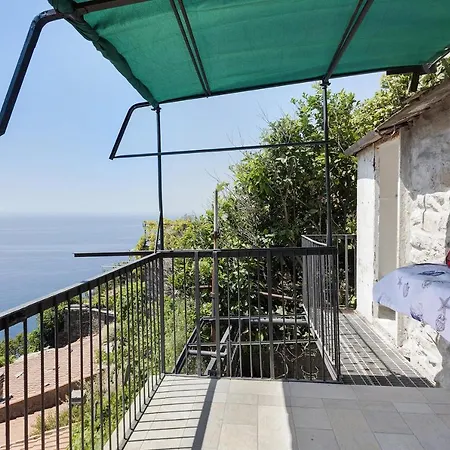 Schiara Apartment Campiglia (Liguria)