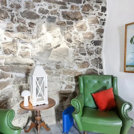 Schiara Apartment Campiglia (Liguria)