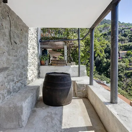 Schiara Apartment